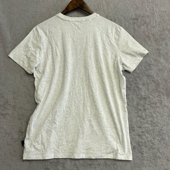NEW Kenneth Cole Men's M Light Gray T-Shirt   4-Way Stretch & Comfort - Picture 3 of 7
